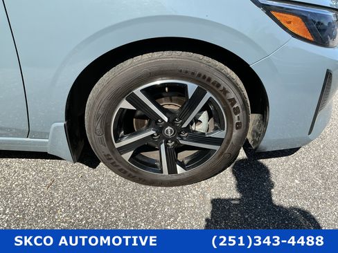 Used 2024 Nissan Sentra SV FWD image 9