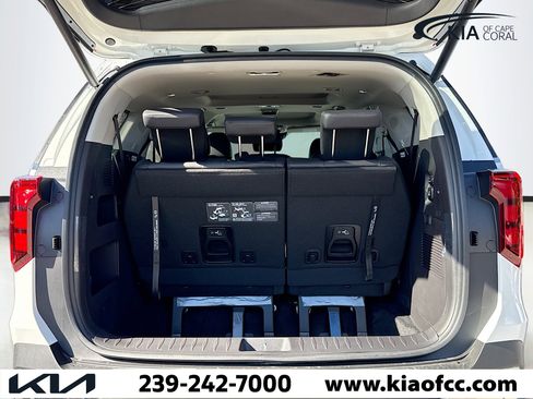New 2026 Kia Carnival SX image 11