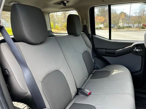 Used 2013 Nissan Xterra X AWD/4WD image 21