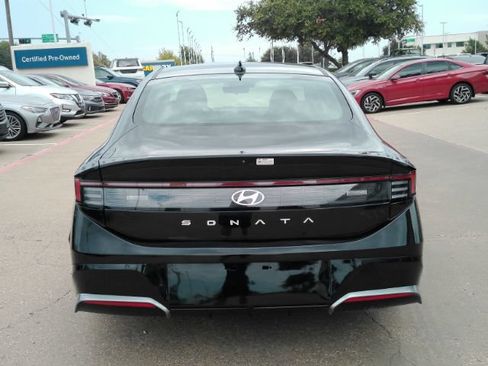 Used 2025 Hyundai Sonata SEL FWD image 7