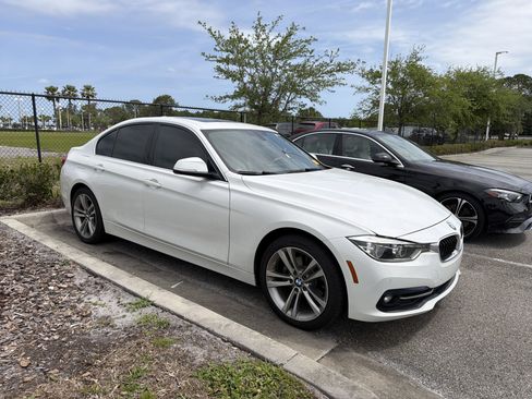 Used 2017 BMW 330i Sedan RWD image 1