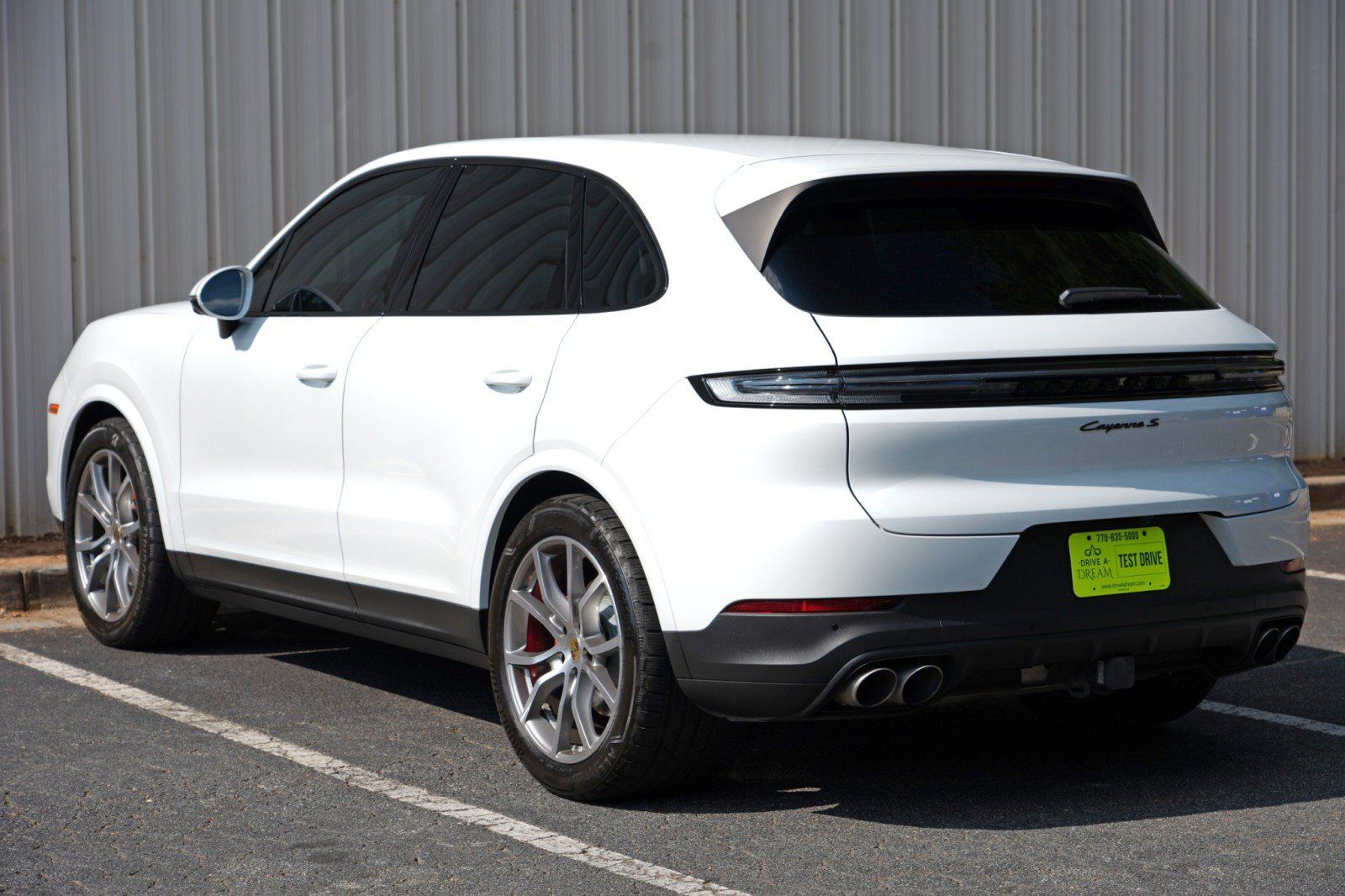 Used 2024 Porsche Cayenne S w/ Sport Chrono Package AWD/4WD image 57