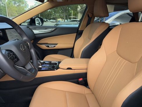 Used 2025 Lexus NX 250 FWD w/ Accessory Package (Z1) image 14