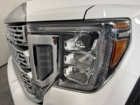 Used 2021 GMC Sierra 2500 Denali w/ Denali Ultimate Package AWD/4WD image 12