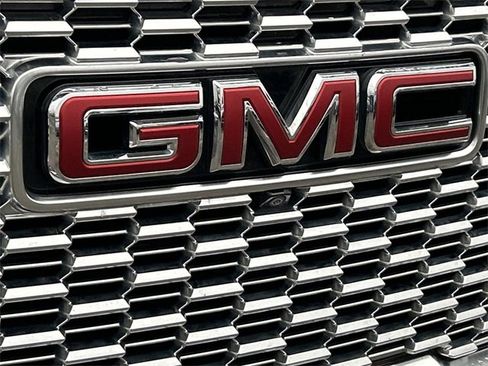 Used 2022 GMC Yukon XL Denali w/ Advanced Technology Package image 10