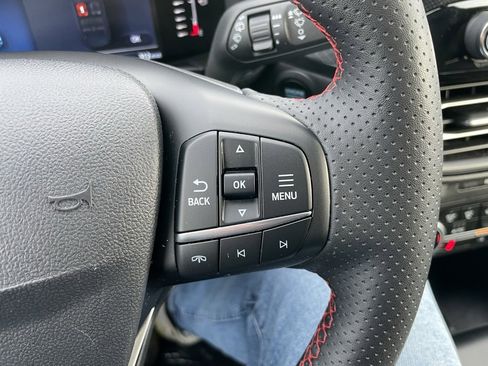 Used 2024 Ford Escape ST-Line image 24