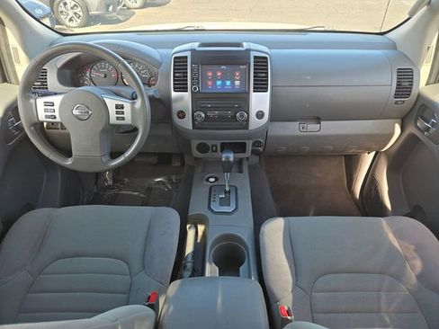 Used 2020 Nissan Frontier S RWD image 9