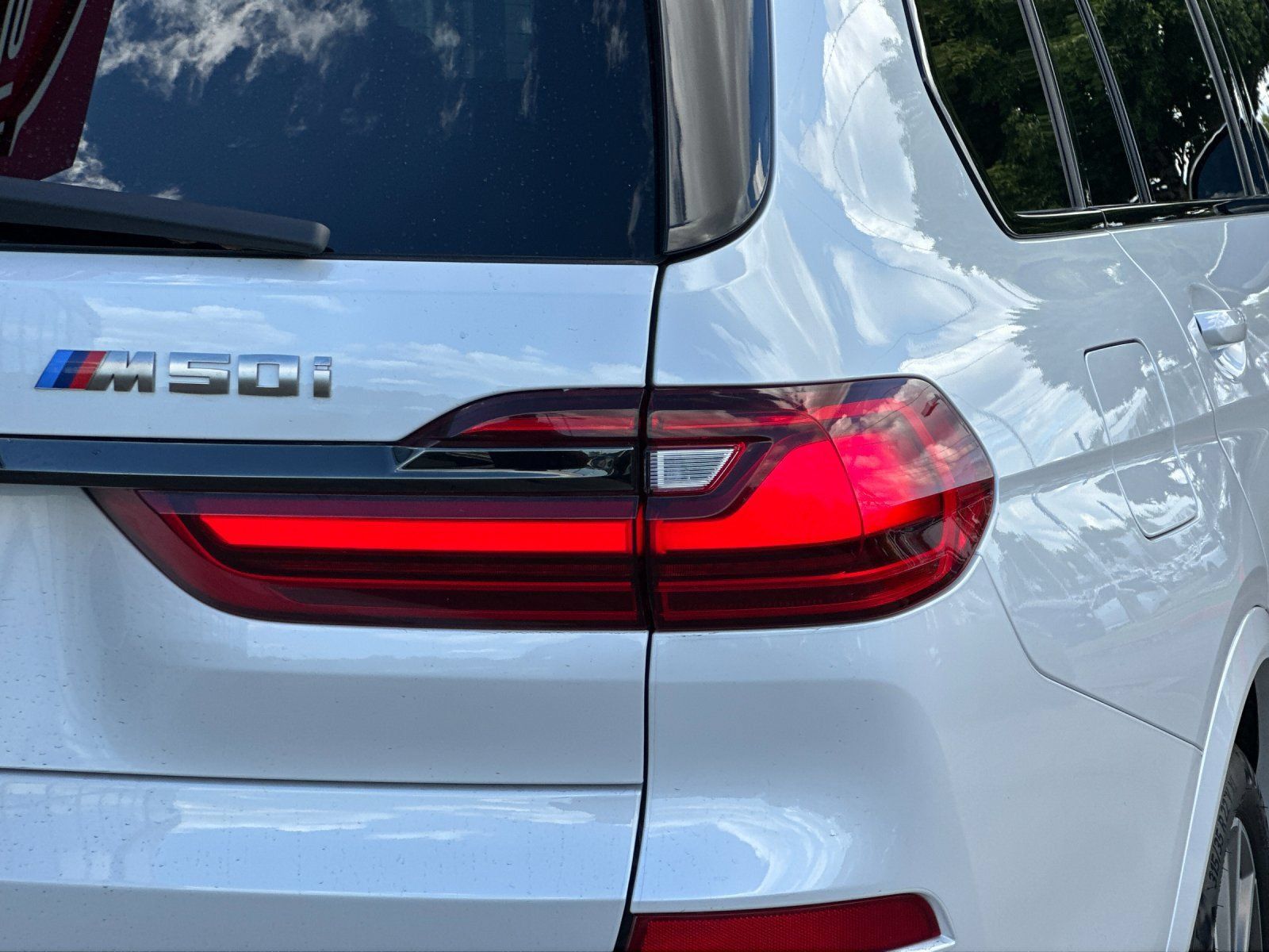 Used 2022 BMW X7 M50i AWD/4WD image 25