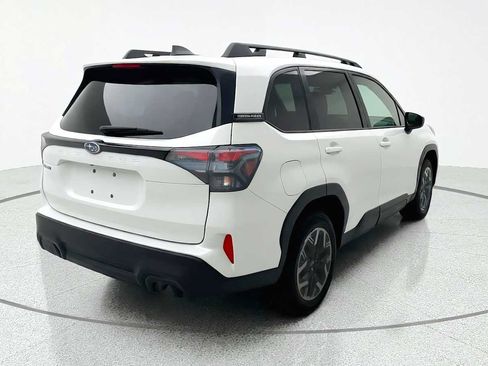 Certified 2025 Subaru Forester Premium AWD/4WD image 7