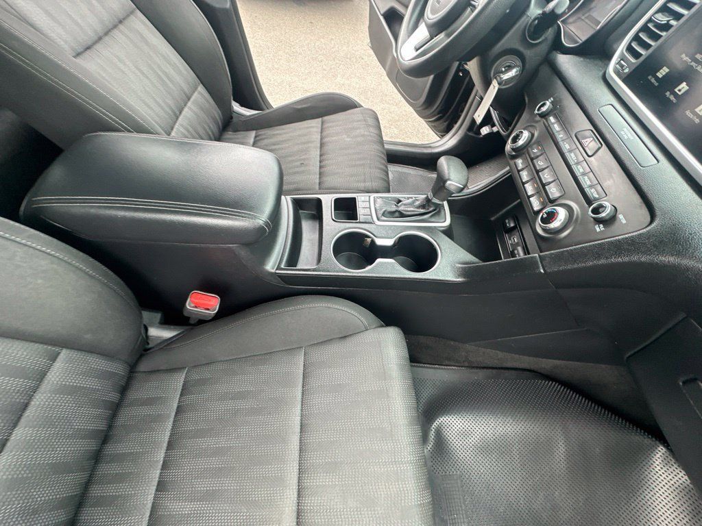 Used 2022 Kia Sportage LX AWD/4WD image 35