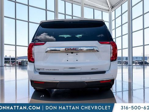 Used 2024 GMC Yukon XL SLT AWD/4WD image 29
