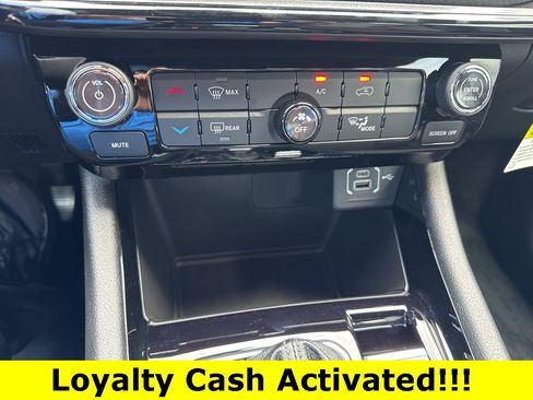 New 2026 Jeep Compass Latitude image 14