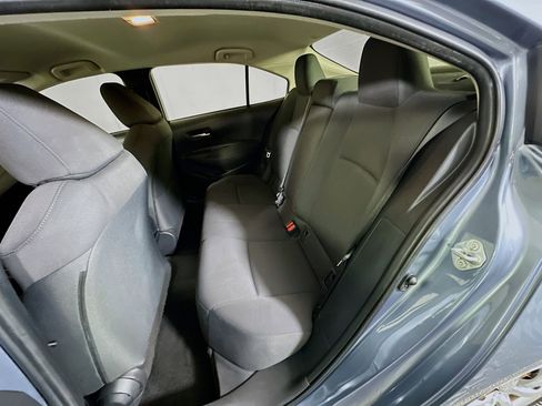 Used 2021 Toyota Corolla LE FWD image 25