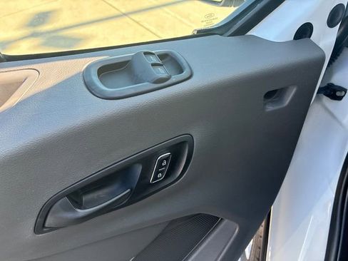 Used 2022 Ford Transit 350 XLT image 21