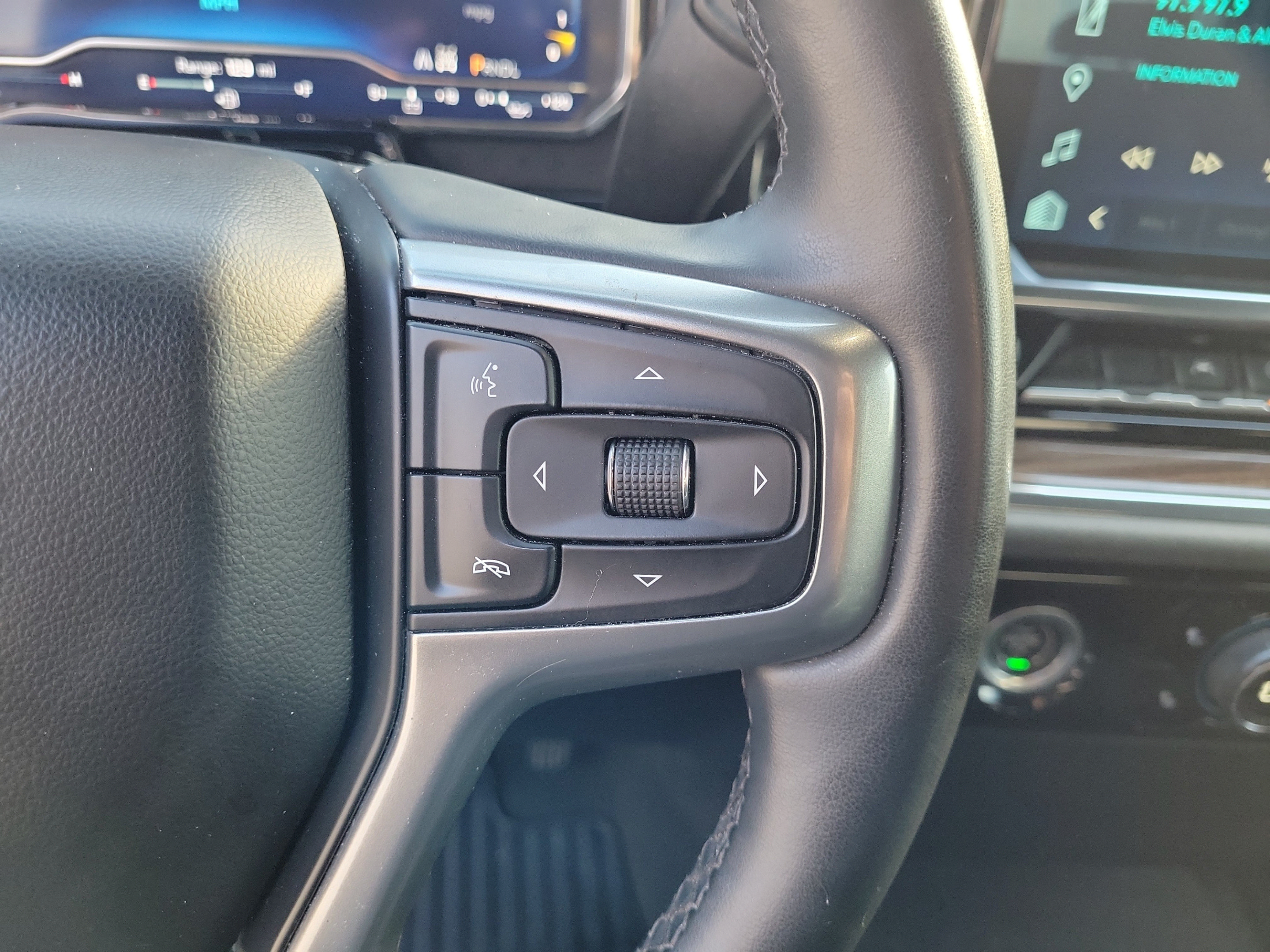 Used 2024 Chevrolet Silverado 1500 RST AWD/4WD image 15