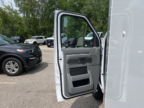 New 2025 Ford E-350 and Econoline 350 Super Duty w/ Power Equipment Group image 9