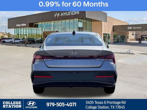 New 2026 Hyundai Elantra SE FWD image 7