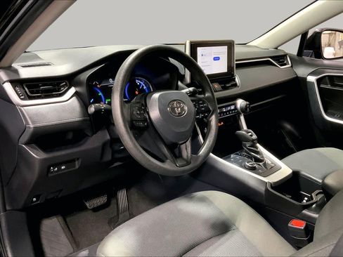 Certified 2025 Toyota RAV4 LE AWD/4WD image 18