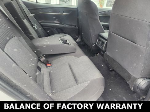 Used 2025 Toyota Camry SE image 14