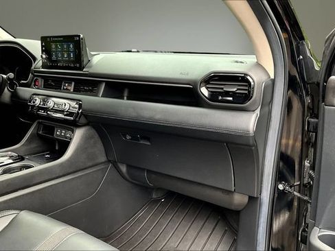 Certified 2025 Honda Pilot EX-L image 27