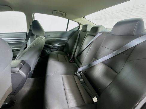 Used 2023 Nissan Altima 2.5 SV FWD image 14