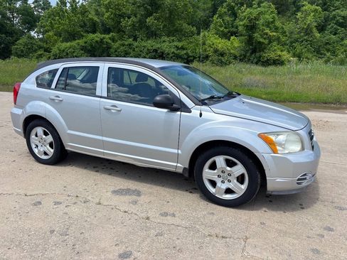 Used 2009 Dodge Caliber SXT FWD image 5