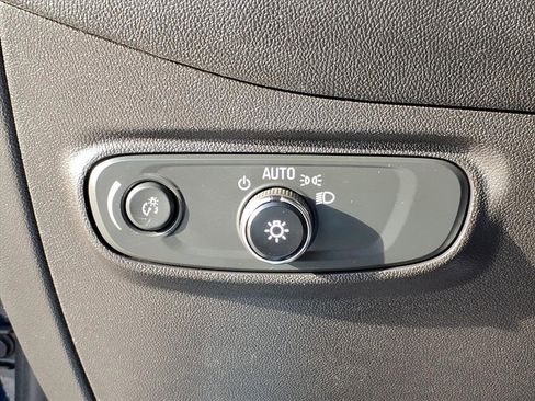 Certified 2022 Chevrolet Equinox LS w/ LS Convenience Package image 16