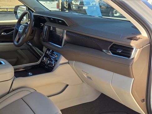 Certified 2024 GMC Yukon XL Denali w/ Max Trailering Package image 29