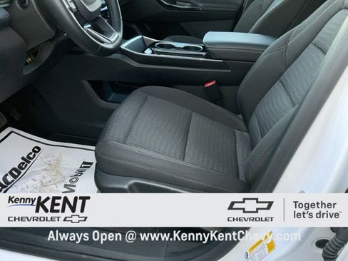 Certified 2025 Chevrolet Equinox LT image 22