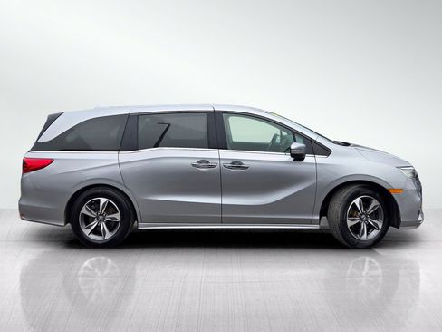 Used 2019 Honda Odyssey Touring image 3