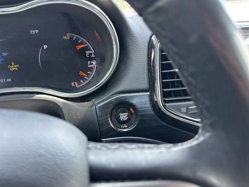 Used 2019 Jeep Grand Cherokee Limited AWD/4WD image 37