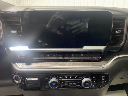 Used 2023 Chevrolet Silverado 1500 LTZ w/ LTZ Premium Package image 10