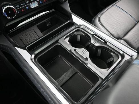 New 2026 Ford F350 Platinum w/ Tremor Off-Road Package image 25