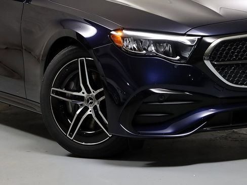New 2026 Mercedes-Benz E 450 4MATIC Sedan image 3