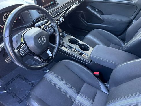 Used 2023 Honda Civic Sport image 4