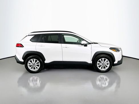 Certified 2024 Toyota Corolla Cross LE image 8