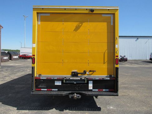 Used 2022 Ford E-350 and Econoline 350 Super Duty RWD image 4