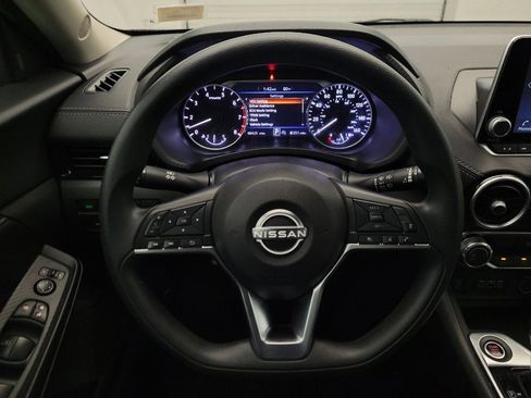 Used 2024 Nissan Sentra SV FWD image 22