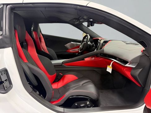 Used 2026 Chevrolet Corvette Stingray Premium Conv w/ Z51 Performance Package RWD image 13