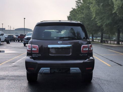 Used 2018 Nissan Armada Platinum w/ Captain Seat Package RWD image 4