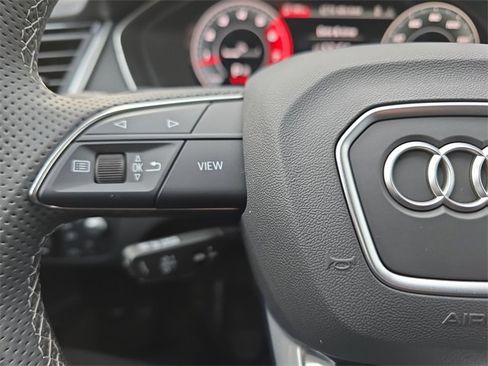 Used 2024 Audi SQ5 Prestige image 21