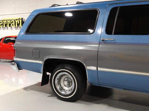 Used 1987 GMC Suburban 2WD image 54