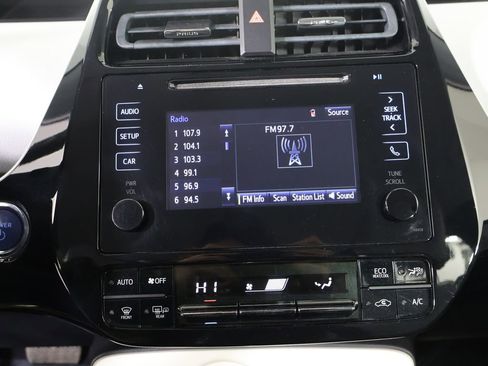 Used 2017 Toyota Prius Two w/ Carpet Mat Package image 5