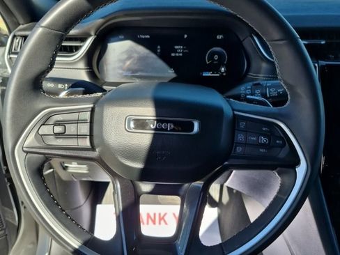Used 2023 Jeep Grand Cherokee L Laredo AWD/4WD image 41