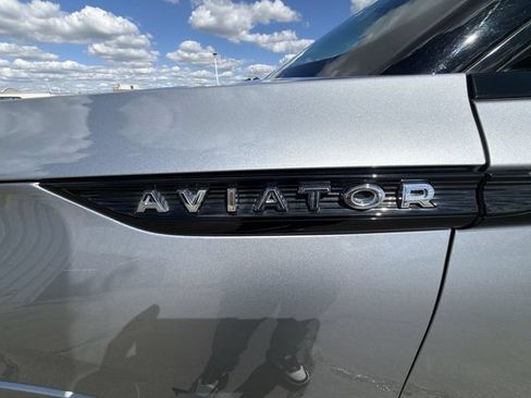 Used 2023 Lincoln Aviator Reserve w/ Equipment Group 201A AWD/4WD image 34