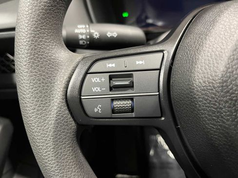 Certified 2025 Honda Accord SE image 17