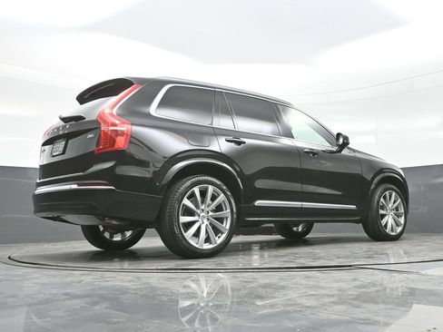 Used 2024 Volvo XC90 B6 Ultimate w/ Lounge Package image 26