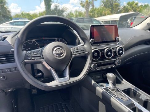Used 2025 Nissan Sentra SV FWD image 12