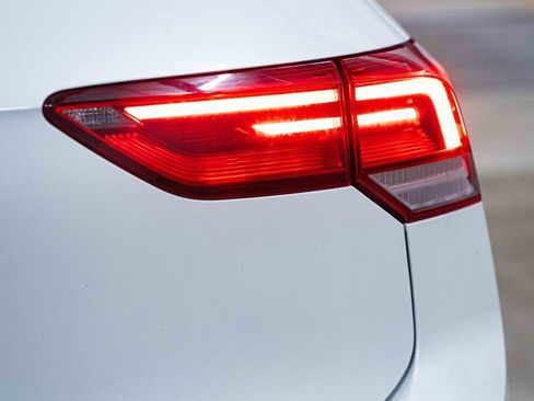 Used 2022 Volkswagen GTI Autobahn image 6