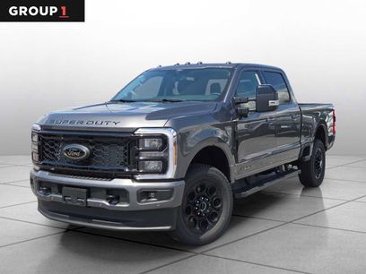 New 2026 Ford F350 Lariat w/ Black Appearance Package
